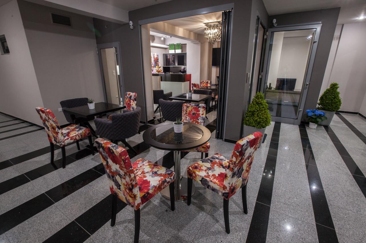 Hotel Diamond Living Dráma